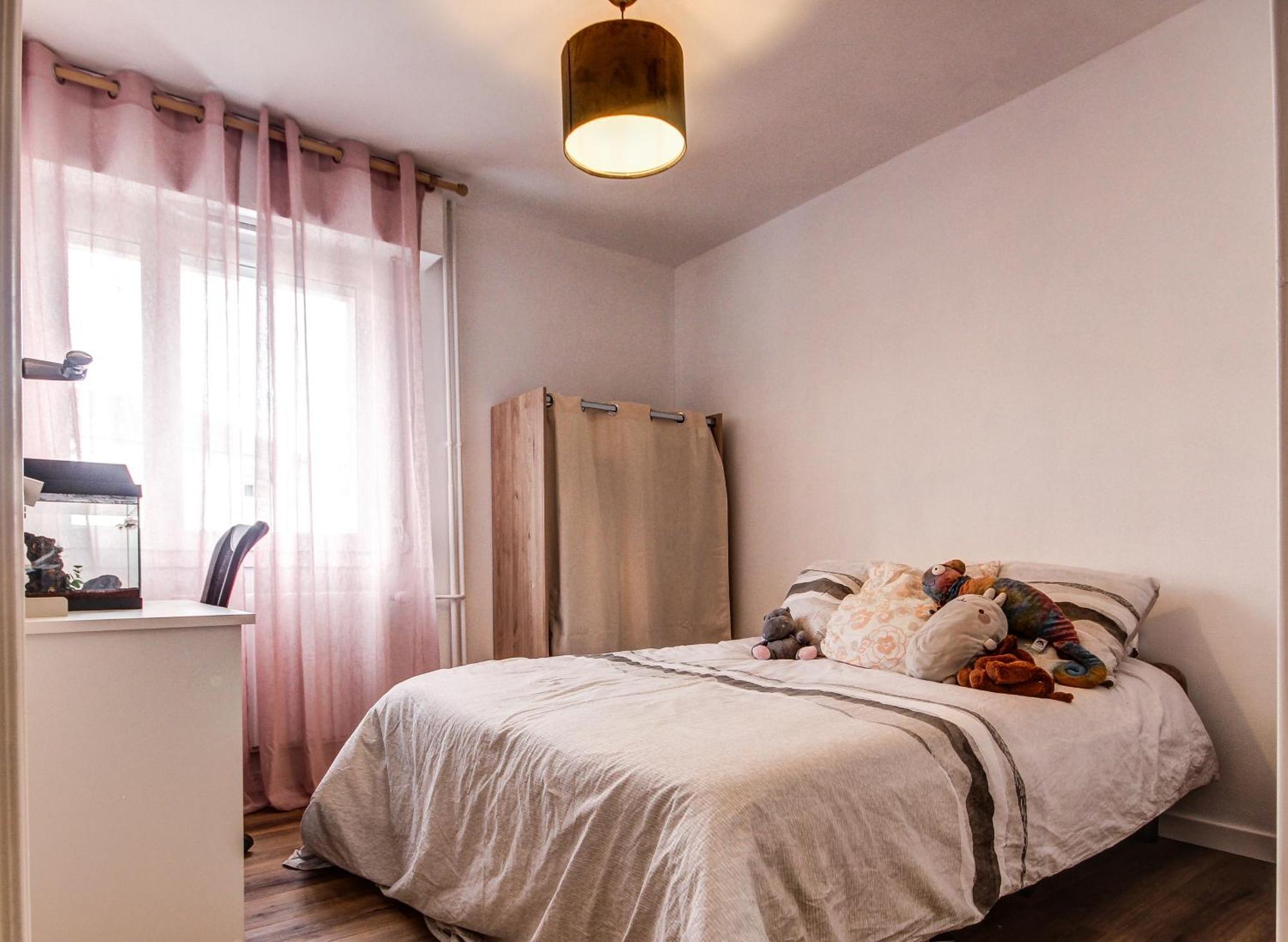 Apartment T5 Gare - Parking Prive Gratuit Rennes